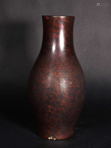 A  QING  DYNASTY   WOODEN  TIRE  LACQUER  OLIVE  BOTTLE