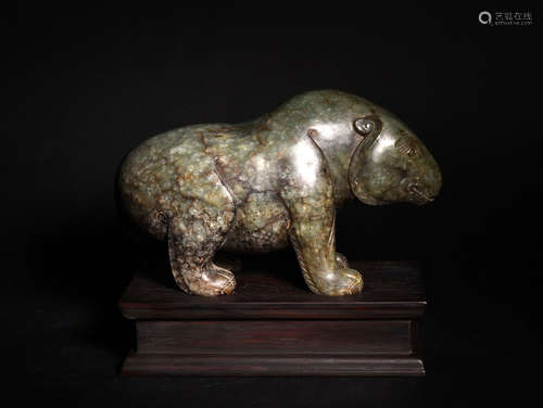 A HAN  DYNASTY   JADE  BEAR