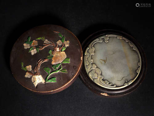 A  RAW  LACQUER  INLAID  WITH  MOTHER-OF-PEARL  PINE  FLOWER  INKSTONE  IN  QING  DYNASTY