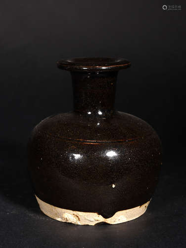 A  MING  DYNASTY  BLACK  GLAZE  BELL-SHAPED  VASE