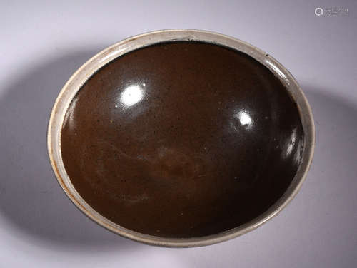 A  YUAN  DYNASTY  WHITE  COVER   WHEEL  BOWL