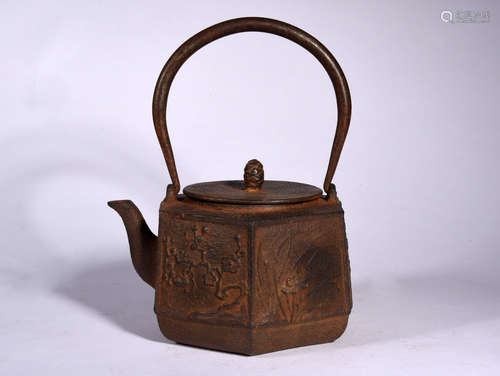 A  SIX-SQUARE FLOWER  IRON  POT,IN  19TH CENTURY