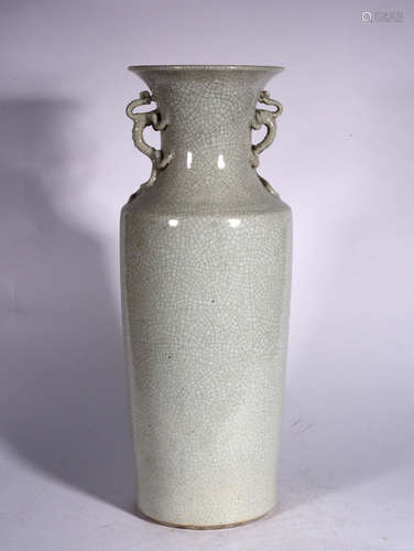 A   GE  GLAZE     STICH  DRAGONG  EAR  BOTTLE IN  QIANLONG  PERIOD