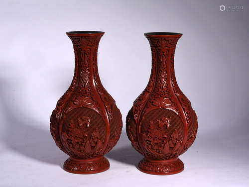 A  PAIR  OF  LACQUARE  CARVED  RED  FLOWER   GOUND   BOTTLES   IN  QING  DYNASTY