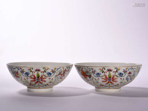 A  PAIR  OF   POWDER  ENAMEL   EIGHE  TREASES  BOWLS  WITH  LOTUS  HOLDING  IN  XUANTONG