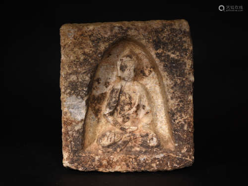 A  STONE  BUDDHA  IN  LIAO  AND  JIN  DYNASTIES