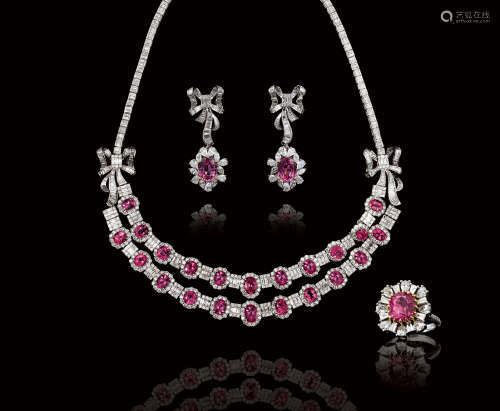 40.96克拉缅甸天然粉色尖晶石配18K白金镶钻石项链、耳环、戒指套装
