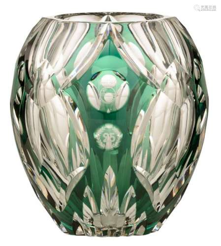 A green overlay Val-Saint-Lambert crystal cut vase, a rare edition especially created for the Philips company as a gift to their 25 years loyal employees, marked and dated 1994, H 26 cm