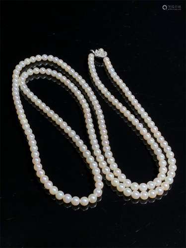 A Japanese Akoya Pearl Necklace