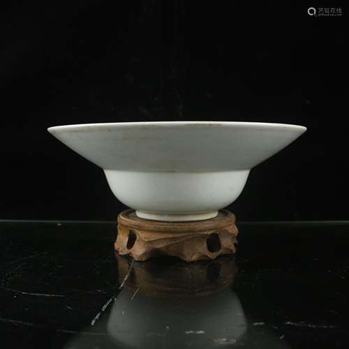 A Chinese White Glazed Porcelain Bowl