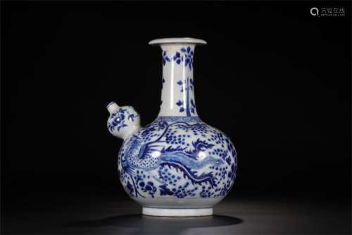 A Chinese Blue and White Porcelain Vase