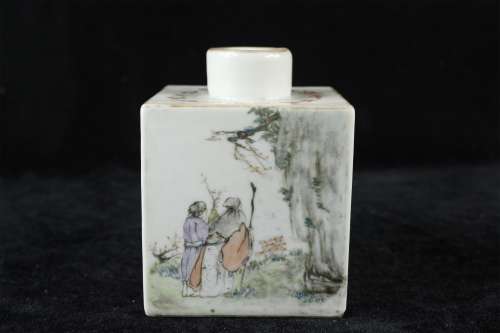 A Chinese Famille-Rose Porcelain Square Jar