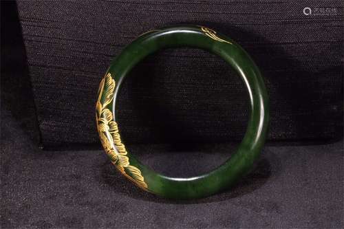 A Chinese Carved Jade Bracelet