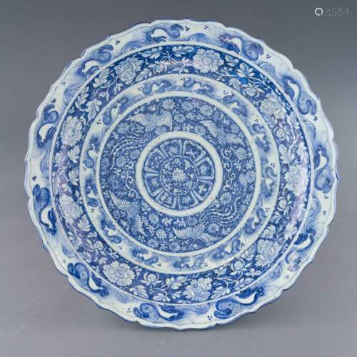 YUAN BLUE & WHITE PHONIX WRAPPED FLORAL PLATE