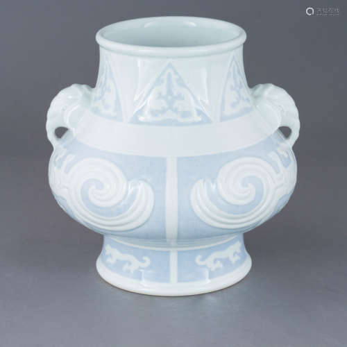 QIANLONG WHITE GROUND BLUE SKY GLAZED ENGRAVED ZUN JAR