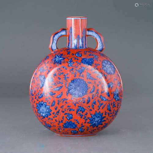 QIANLONG BLUE & RED GLAZED WRAPPED FLORAL MOON VASE