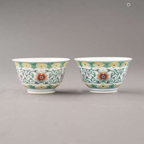 QIANLONG DOUCAI WRAPPED FLORAL CUPS