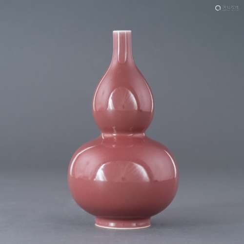 QIANLONG RED MONOCHROME DOUBLE GOURD VASE