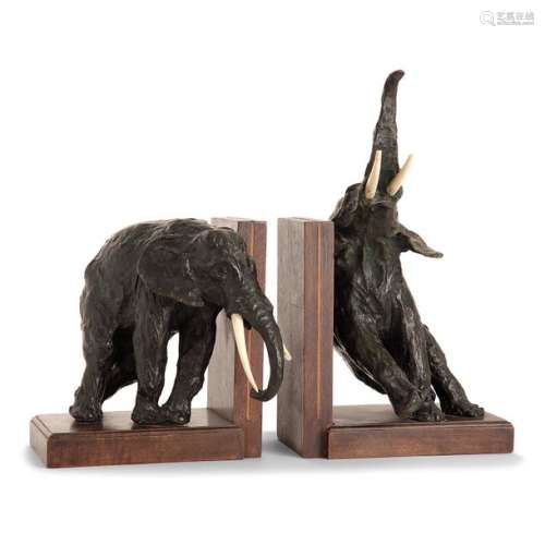 ~ ARY BITTER (1875 1960) Deux éléphants dans des p…