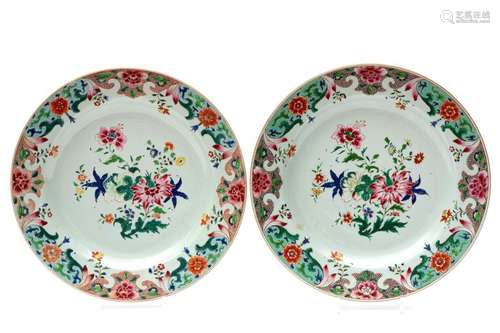 Two large famille rose chargers Qianlong period, C…