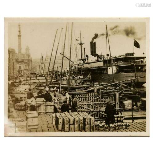 Chine, Shanghaï, Ensemble de 12 vues de la ville d…