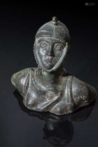 Buste en bronze d'un guerrier.Epoque romaine.Iers …