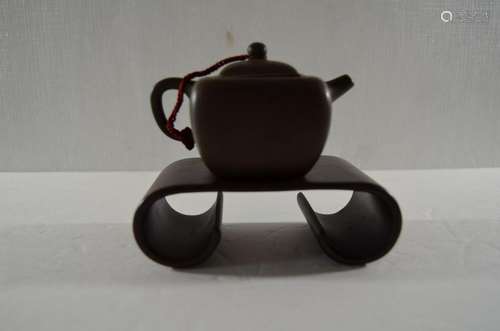 CHINESE YIXING ZISHA TEAPOT,MARK