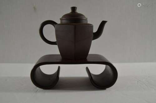 CHINESE YIXING ZISHA TEAPOT,MARK