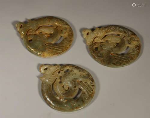 Three Pieces of Jades Inlaid Gold Dragon Pendant