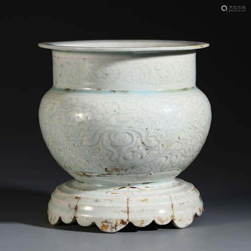 CHINESE PORCELAIN BLUE GLAZE FLOWER WATER JAR