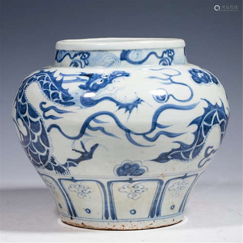 CHINESE PORCELAIN BLUE AND WHITE DRAGON JAR