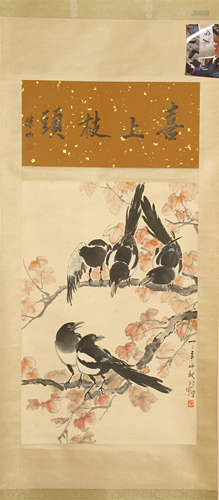 CHINESE SCROLL PAINTING OF BIRD AND FLOWER