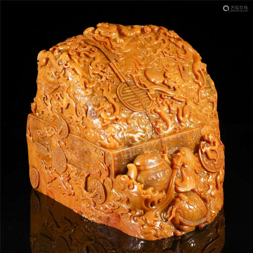LARGE CHINESE SOAPSTONE TIANHUANG DRAGON SEAL