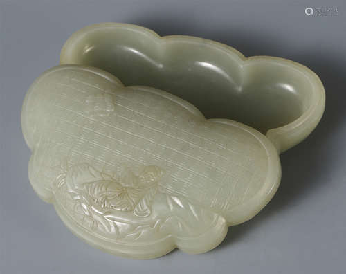 CHINESE GREY JADE LIDDED BOX