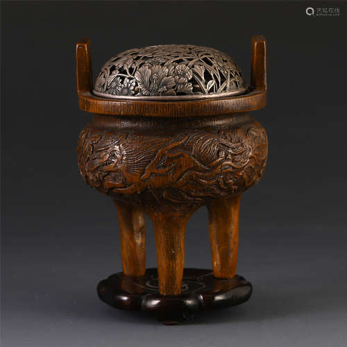 CHINESE BAMBOO TRIPLE FEET CENSER WITH SILVER LIDDER