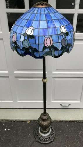 Floor Lamp W Floral Motif Tiffany Shade