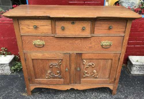 Antique C 1900 American Oak Chest of Drawers