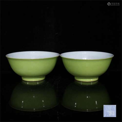 A Pair of Chinese Green Enamel Glazed Porcelain Bowls