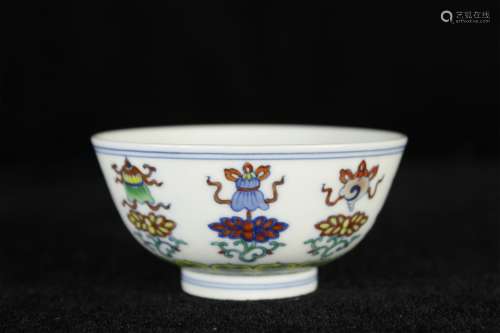 A Chinese Dou-Cai Glazed Porcelain Cup