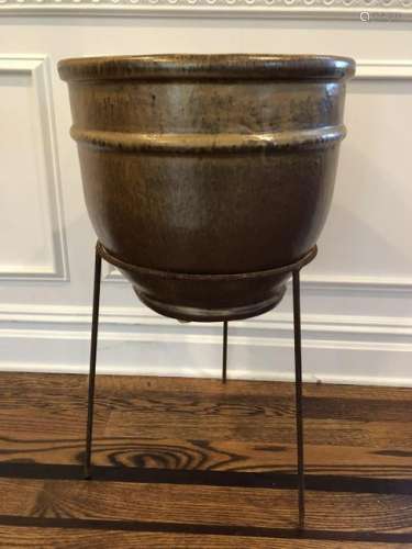 Large Stoneware Pot in Wrought Iron Stand