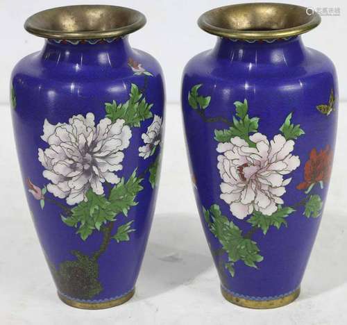 (lot of 2) A Pair of Chinese CloisonnÂ vases