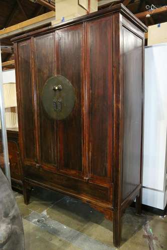 Chinese dual-panel wood cabinet