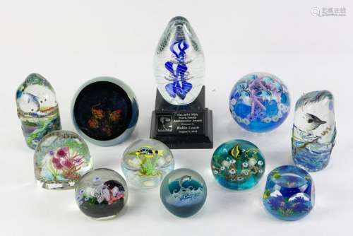 (lot of 11) Paperweight group