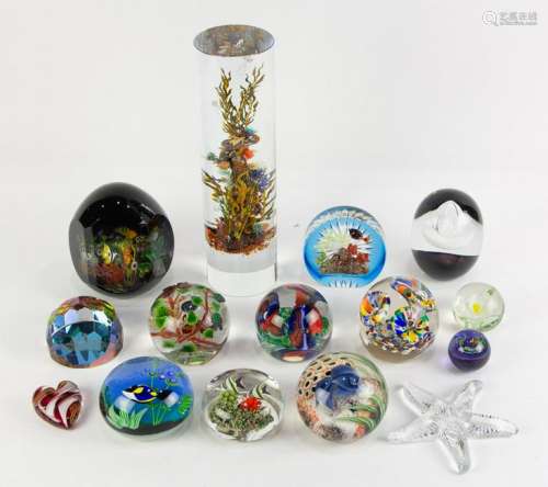 (lot of 15) Paperweight group