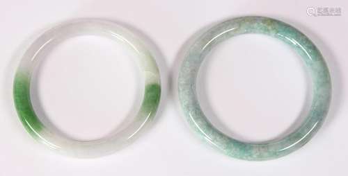 (Lot of 2) Jadeite bracelets