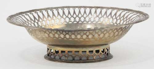 English Barker Bros sterling reticulated footed