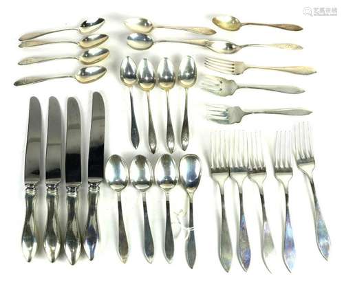 (lot of 28) Stieff Clinton sterling silver flatware,