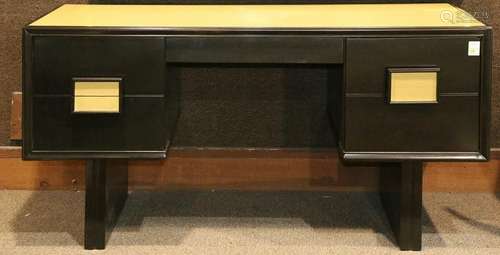 Osvaldo Borsani style black lacquer desk, having an