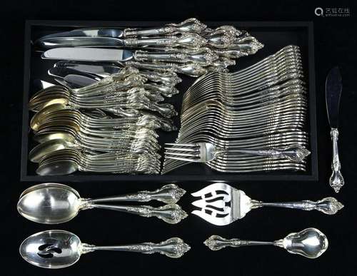 (lot of 97) Lunt sterling silver flatware service