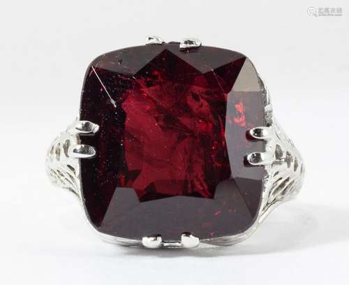 Spinel, 14k white gold ring